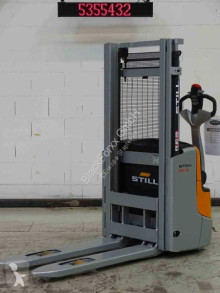 Still stacker