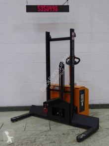 Hubtex pedestrian stacker