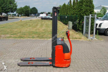 stacker acompanhante Linde