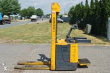stacker acompanhante Jungheinrich