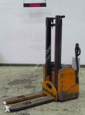 Still pedestrian stacker