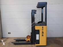 Atlet stacker