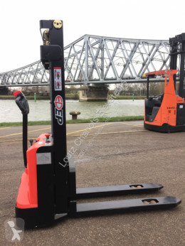 n/a stacker
