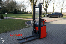 Linde pedestrian stacker