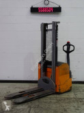 Still pedestrian stacker