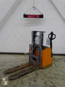 Still pedestrian stacker