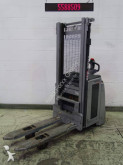 Still pedestrian stacker