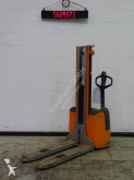 Still pedestrian stacker