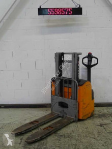 Still pedestrian stacker