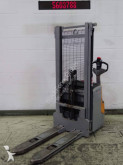 Still pedestrian stacker