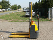 Jungheinrich EMC 110 stacker