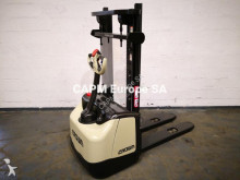 Crown WF 3000 stacker