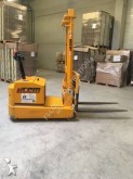 Icem stand-on stacker