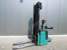 Still pedestrian stacker