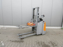 Still pedestrian stacker