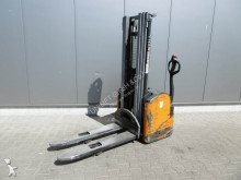 Still pedestrian stacker