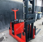 Fenwick pedestrian stacker