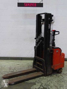 BT pedestrian stacker