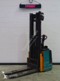 Still pedestrian stacker