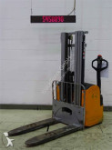 Still pedestrian stacker