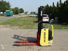 Hyster stacker