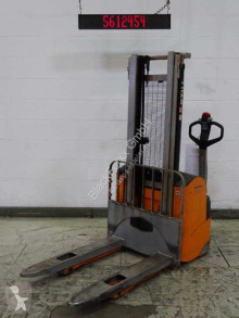 Still stacker