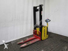 Hyster stacker