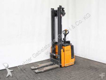 Still stacker