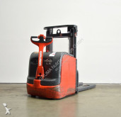 Linde stacker