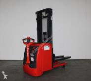 Linde stacker