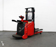 Linde stacker