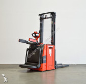 Linde stacker