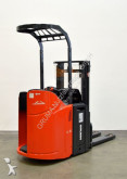 Linde stacker