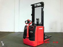 Linde stacker