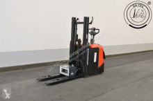 BT SPE200D stacker