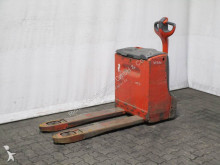 Linde pedestrian stacker