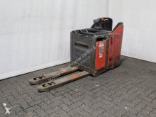 Linde pedestrian stacker