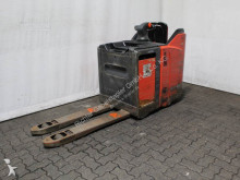Linde pedestrian stacker