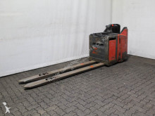 Linde pedestrian stacker