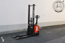 BT stacker