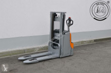 Still EXD18K stacker