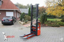 Linde stacker