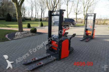 Linde stacker