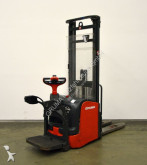 Linde stacker