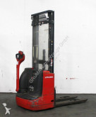 Linde stacker