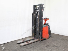 Linde stacker