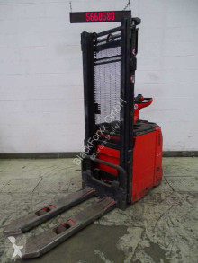 Linde pedestrian stacker