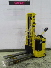 n/a pedestrian stacker