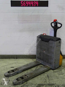 Still pedestrian stacker