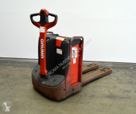 Linde pedestrian stacker
